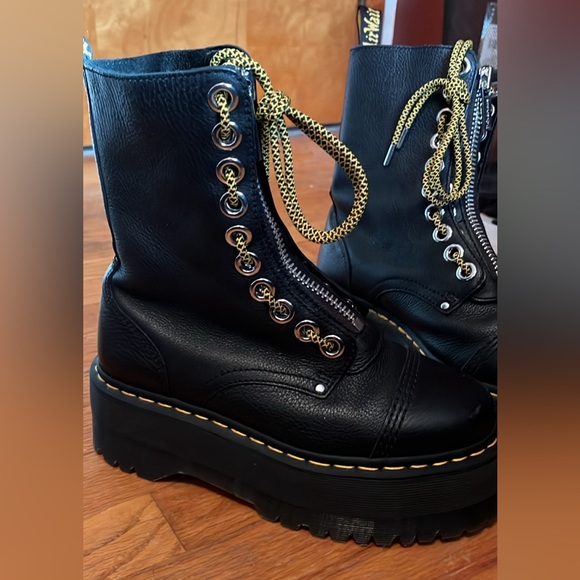 Dr.Martens Sinclair Hi Max - Picture 3 of 3